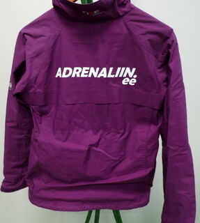 Takki logolla Adrenaliin